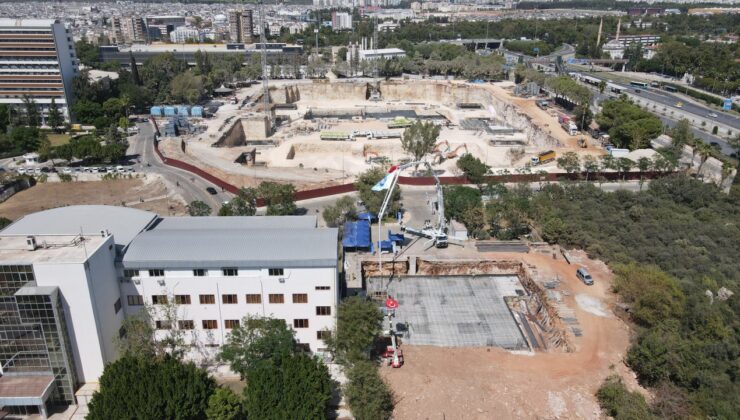 Akdeniz Üniversitesi Hastanesi Nöroloji Polikliniği Yeni Binasının Temeli Atıldı