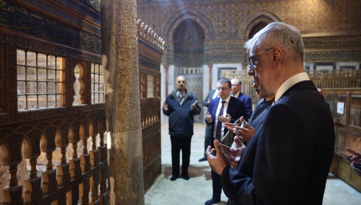 Sağlık Bakanı Memişoğlu’ndan Mısır’da “Manevi Miras” Turu