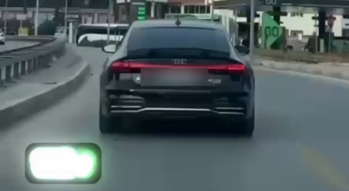 Bakan Yerlikaya Duyurdu: Mersin’de Usulsüz Çakar Kullanan Sürücüye 414 Bin TL Ceza