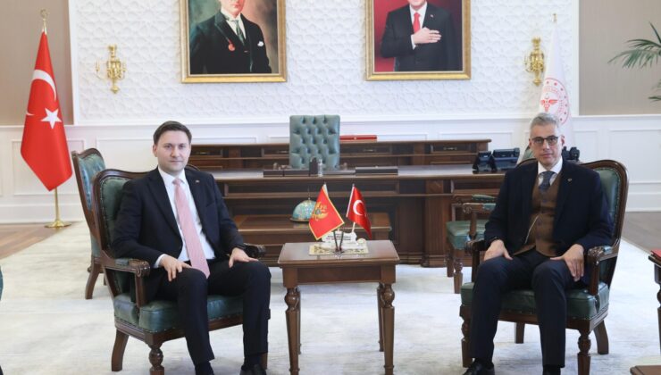 Sağlık Bakanı Memişoğlu, Karadağlı Mevkidaşı Vojislav Šimun ile Bir Araya Geldi