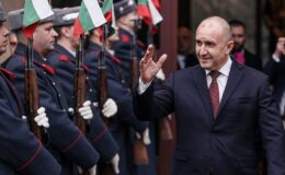 Bulgaristan’da Seçim Sonuçları: Rumen Radev’in Koalisyonu Kazandı