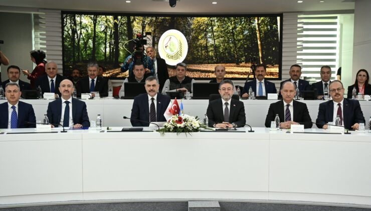 Bakan Yumaklı ve Çiftçi’den “Yeşil Vatan” Seferberliği: “Hava Müdahale Kapasitesi 462 Tona Çıktı”