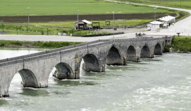 Muş Tarihi Murat Köprüsü ve Sultan Alparslan Parkı Ziyarete Kapatıldı