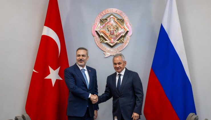 Bakan Fidan Moskova’da Sergey Şoygu İle Görüşüldü