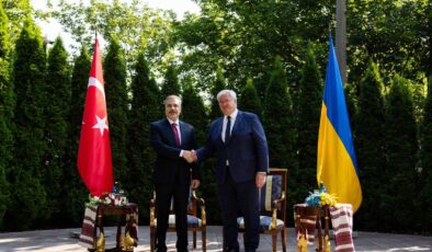 Bakan Fidan Kiev’de Ukraynalı Mevkidaşı Sibiha ile Görüştü