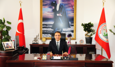 Balçova Belediye Başkanı Onur Yiğit Görevine İade Edildi