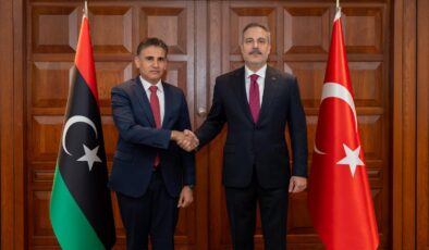 Dışişleri Bakanı Fidan, Pakistan Dışişleri Bakanı Dar İle İstanbul’da Görüştü